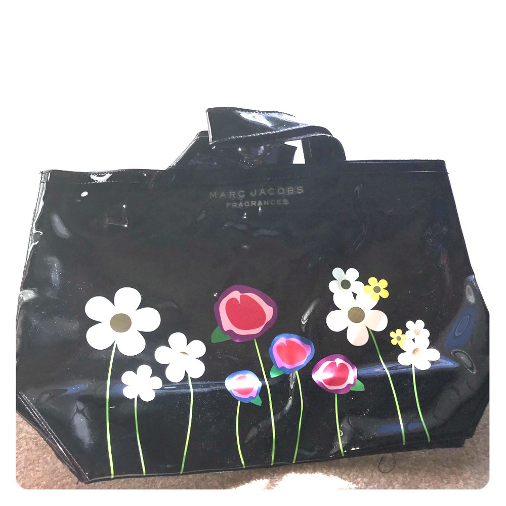 Marc Jacobs tote.